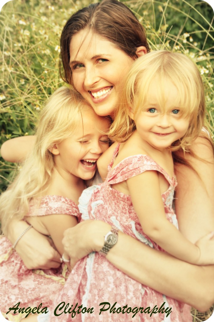 FamilyPhoto-RuthwithGirls