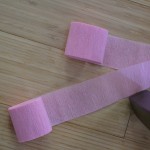how to make ruffled crepe paper streamers