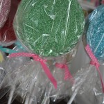 Party DiY: Giant Glitter Lollipops & Decorative Pinwheels Image