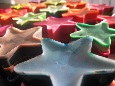 Remove the star shaped crayons from the mold and stack them.