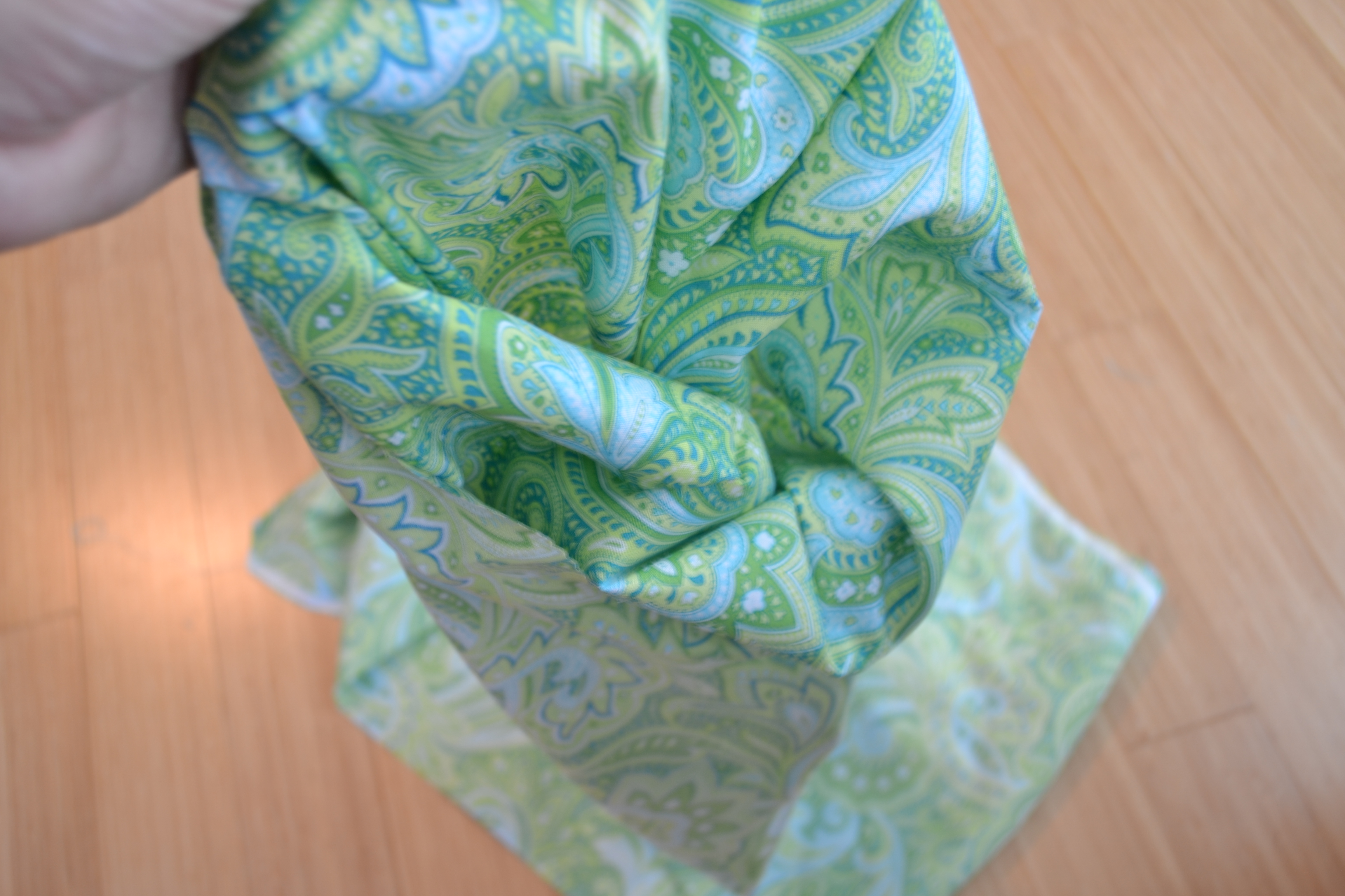 How to Make a Fabric Table Runner Living Well Spending Less®