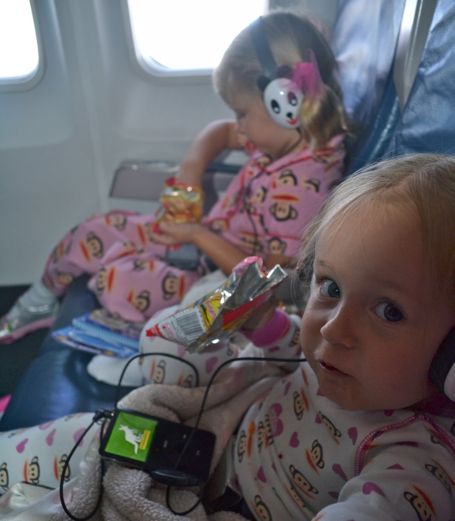 5 Tips for Flying with Young Children | Family Travel Tips | Flying With Kids | Family Travel Advice 