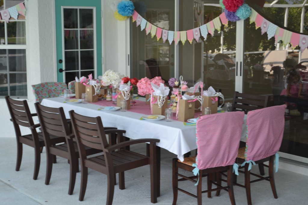 Dress up your chairs with this DIY Simple Chair Slipcover Tutorial!