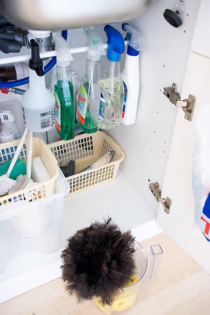 Clear up some space under the kitchen sink!