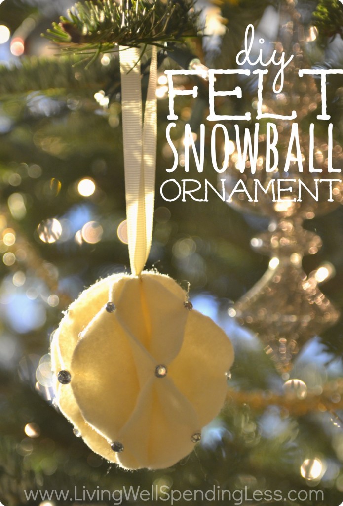 DIY Felt Snowball Ornament 