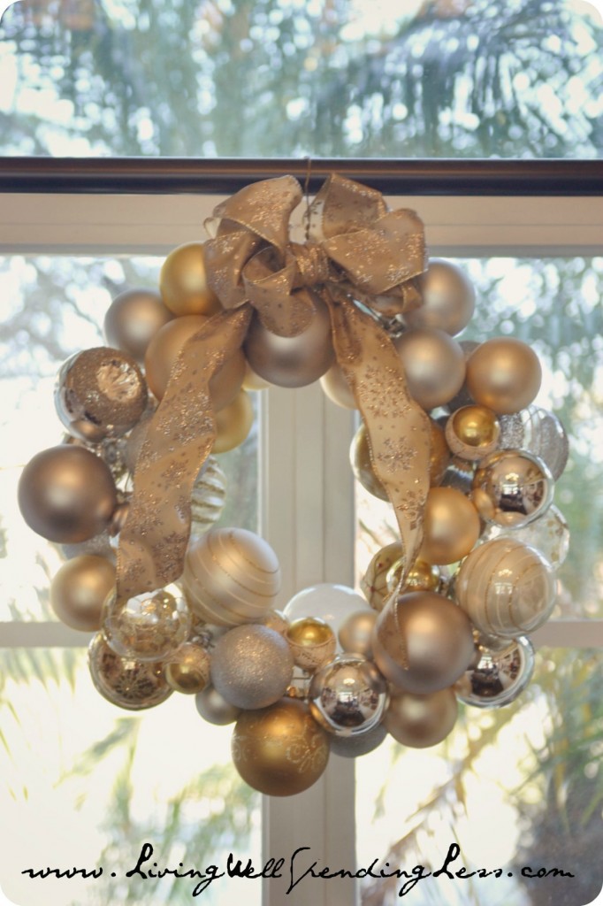 Holiday home wreath