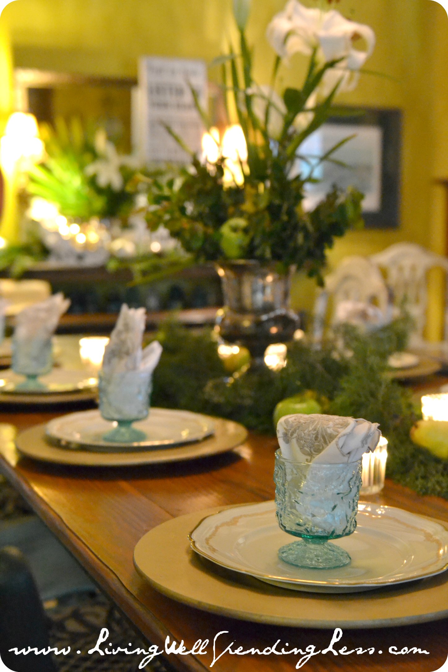 vintage christmas decorating ideas 2012 rustic this lovely holiday table setting is elegant and green naturally vintage christmas living well spending less vintage christmas decorating ideas 2012 rustic this lovely holiday table setting is elegant and green naturally vintage christmas living well spending less