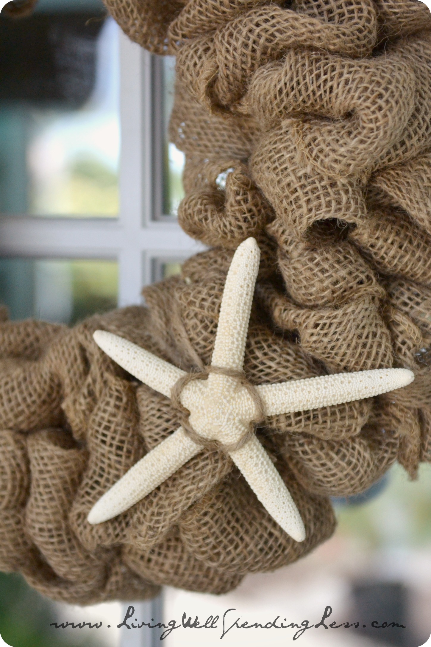 Burlap and starfish make adorable wreaths for the doors. These are so easy to make. 