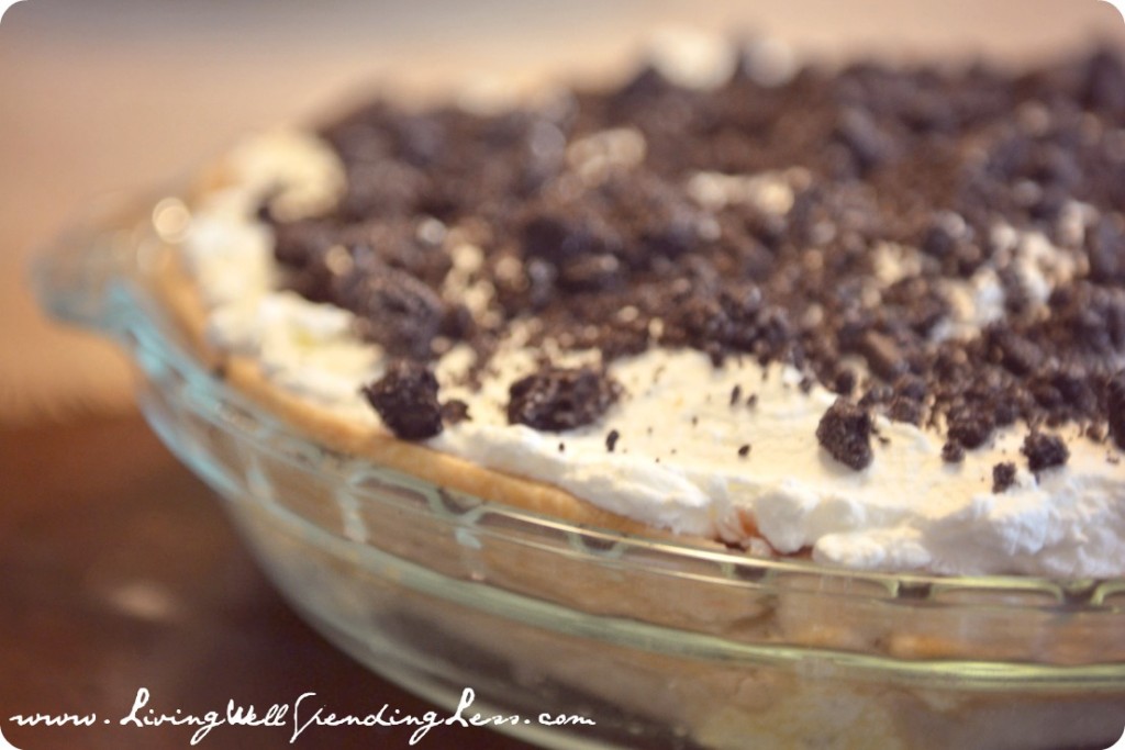 add a layer of whipped cream and more crushed oreos