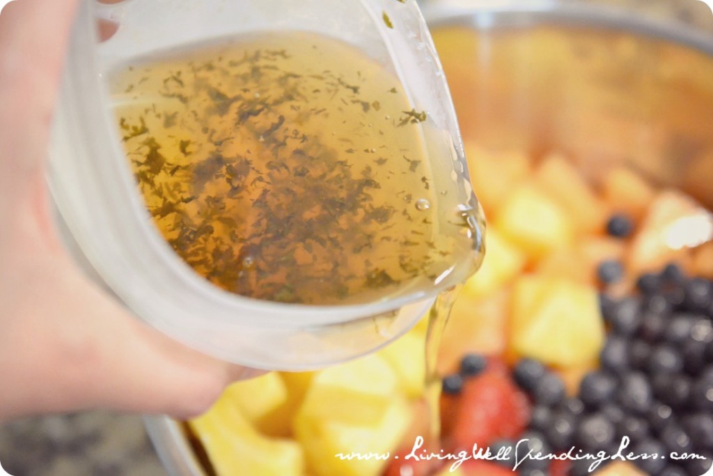 Drizzle syrup over fruit and mix until all fruit is coated.