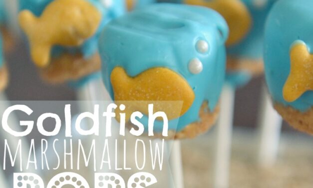 DIY Goldfish Marshmallow Pops