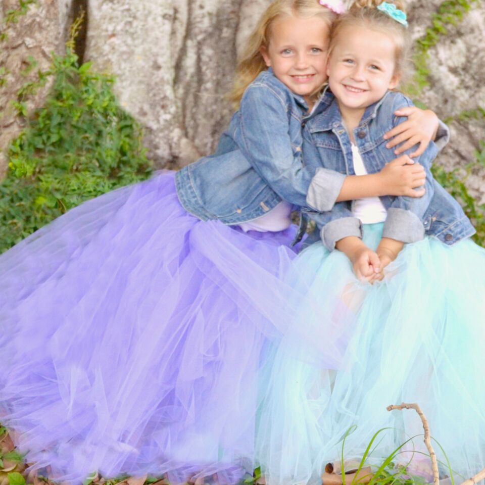 No Sew Full Tulle Skirt | DIY Full Tulle Skirt | Full Skirt | Handmade Gifts | Kid Friendly Crafts | DIY Skirt | DIY Tutu | Handmade Tulle Skirt | Easy Tulle Skirt