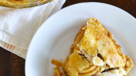 Easy Caramel Apple Pie | Homemade Caramel Apple Pie | Apple Pie | Pie Recipes | Thanksgiving Pie Recipes | Apple Pie from Scratch