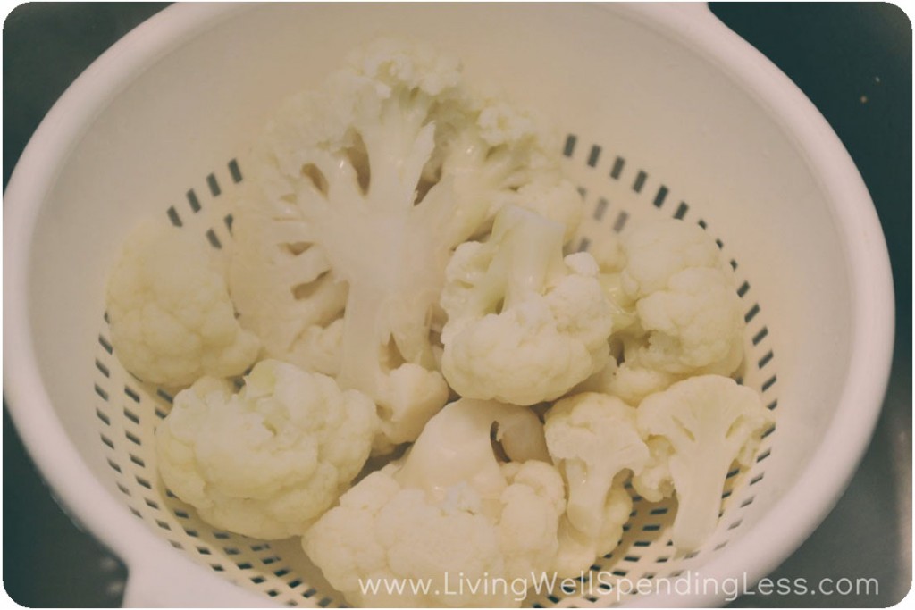 Drain cauliflower using a strainer