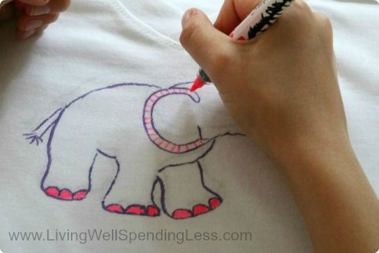 Color the design and decorate it however you prefer using the Sharpie Stained markers. 