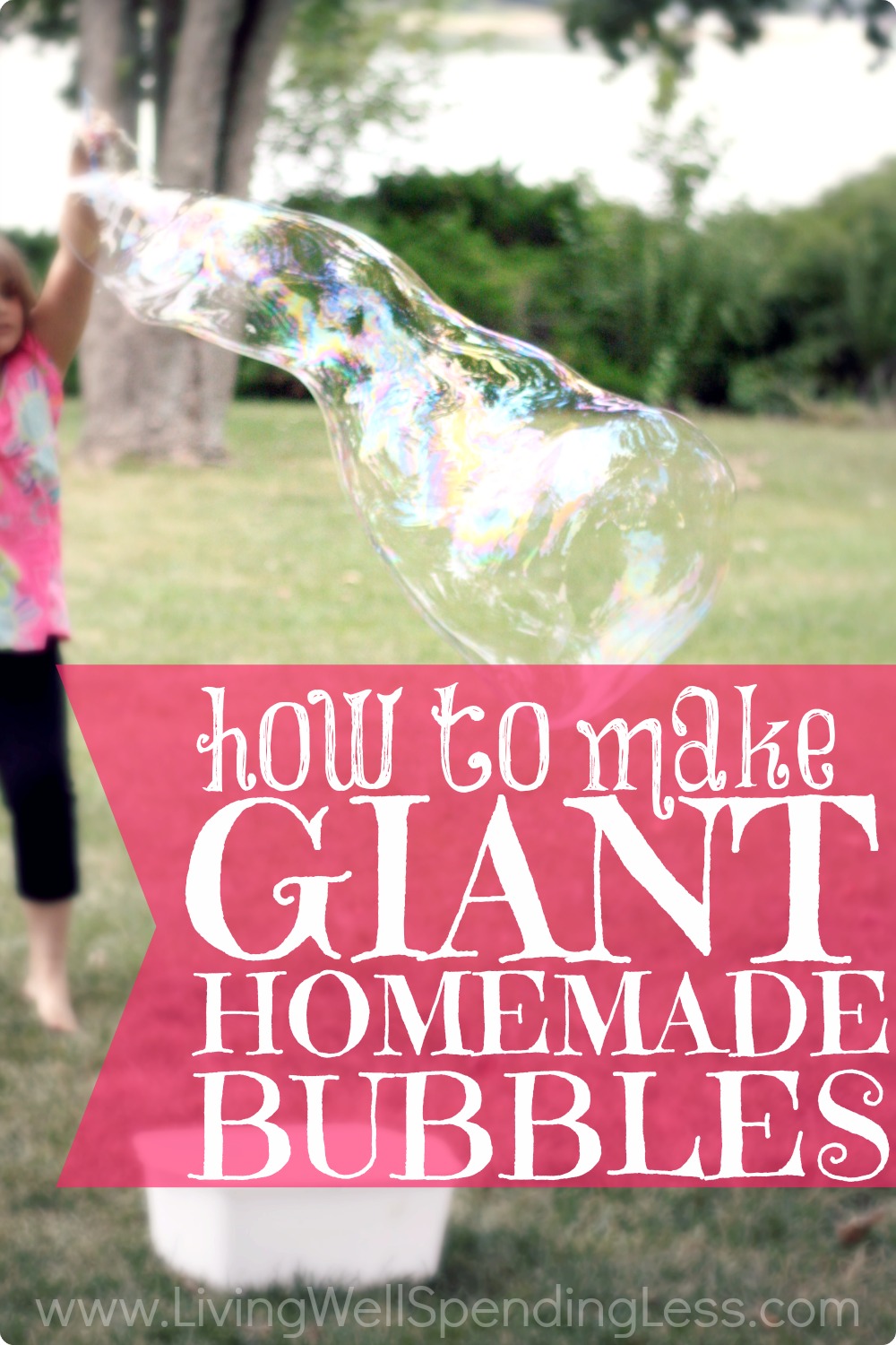 Giant Homemade Bubbles | DIY Giant Bubbles | Giant Bubbles Recipe | Big Thick Bubbles | Really Big Bubble Maker | Crafts for Kids