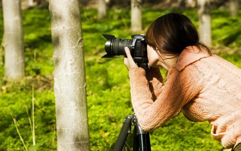 Photography is a fun way to earn extra money. 