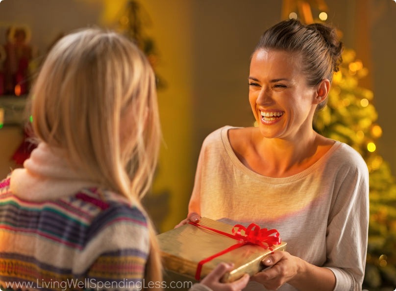 It's a happy moment to give a gift to someone you care about. 