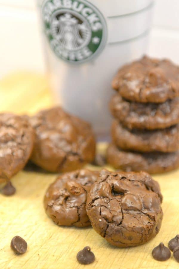 What's better than a dense, rich, chewy chocolate cookie? A dense, rich, chewy chocolate cookie that is gluten-free, low in calories, easy-to-make, and uses just 6 ingredients! Yep, these Starbucks copycat Flourless Chocolate Cookies are pretty much perfection on a plate!