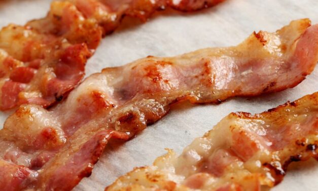 Quick & Easy No-Mess Bacon