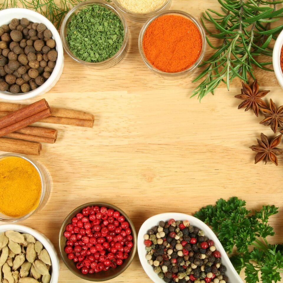 How To Organize Spices (and the best glass spice jars!)