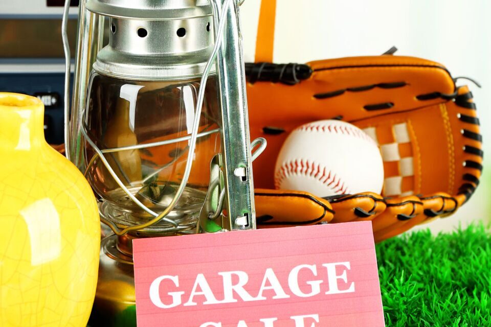 How to Organize a Garage Sale