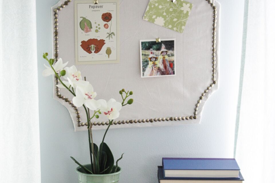 DIY Pottery Barn Knock-Off Pin Board