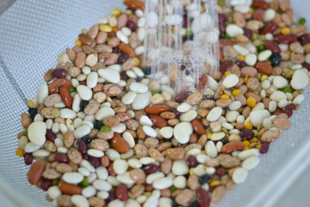 Rinse beans with water and set aside