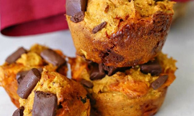 5 Ingredient Pumpkin Muffins