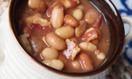 Slow Cooker Bacon & Beans