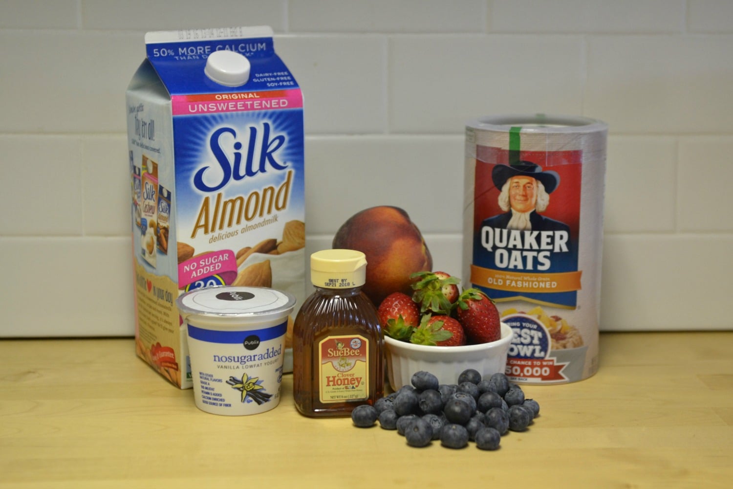 Ingredients for easy overnight oatmeal