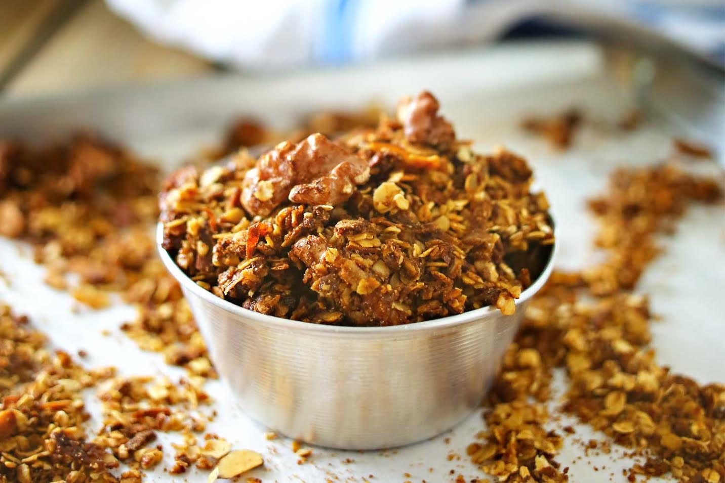 Serve finished vanilla bean almond granola and enjoy. 