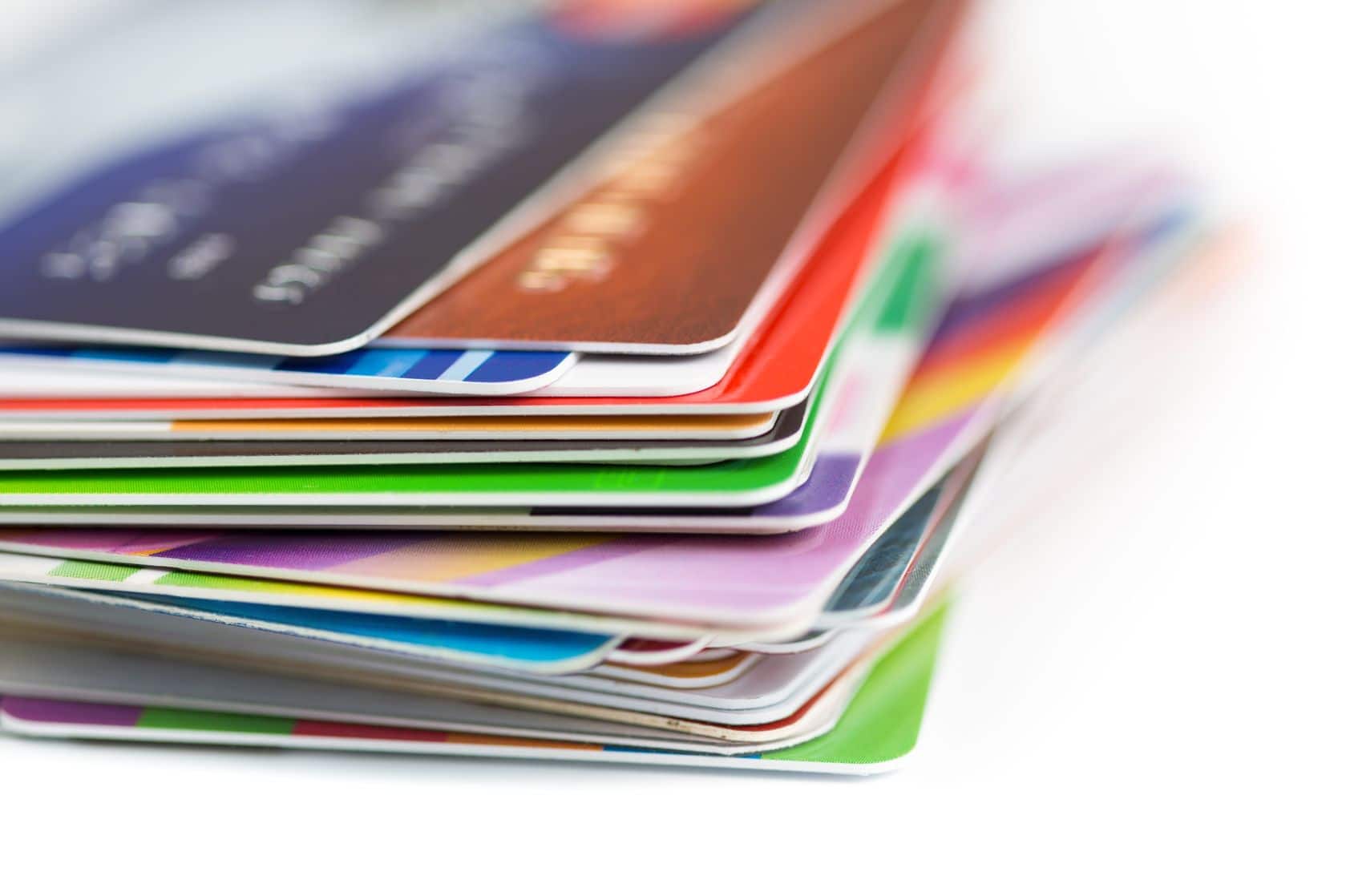 The discounts offered by credit cards when you open an account are tempting. 