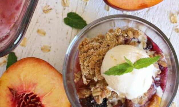 Peach Blueberry Crumble