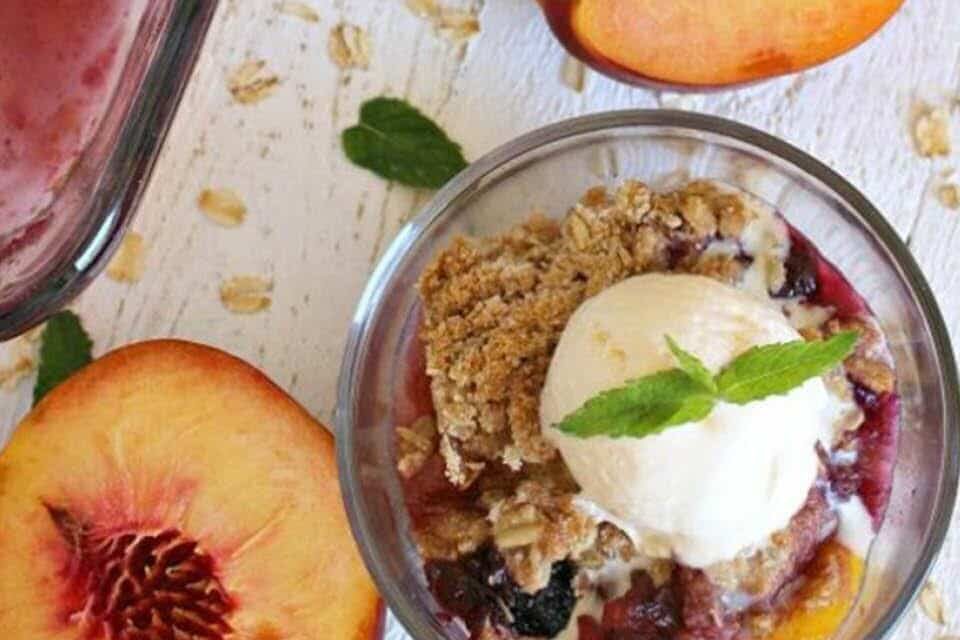 Peach Blueberry Crumble