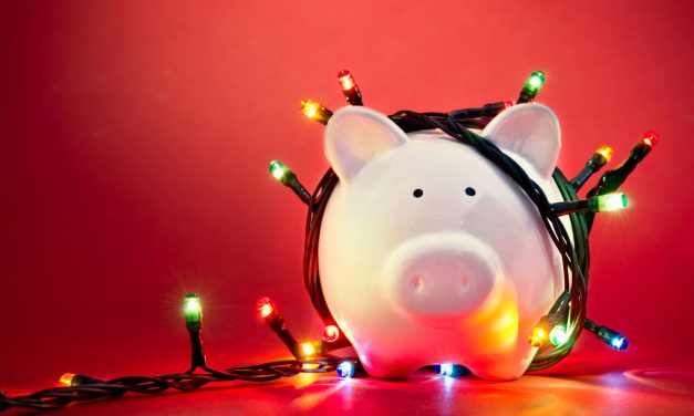 7 Smart Ways to Save on Holiday Parties