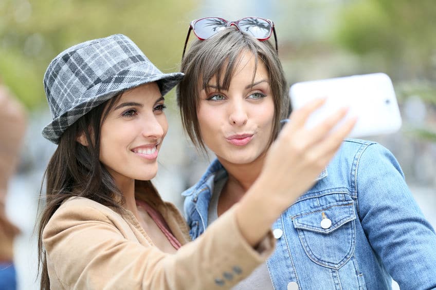 Even if you and a friend are in different places in life, you can find time to hang out (and snap a few selfies).