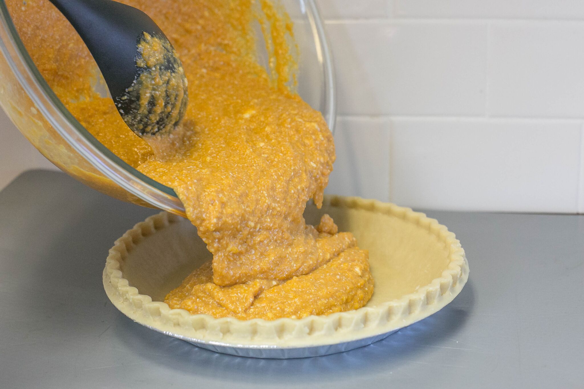 Pour sweet potato mixture into pie shell. 
