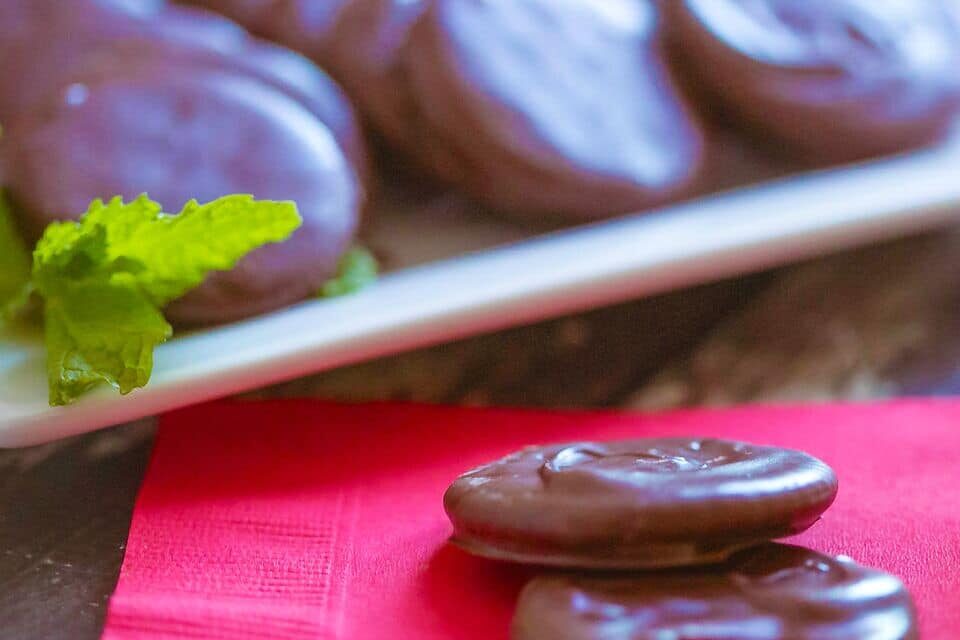 Simple Chocolate Mint Cookies