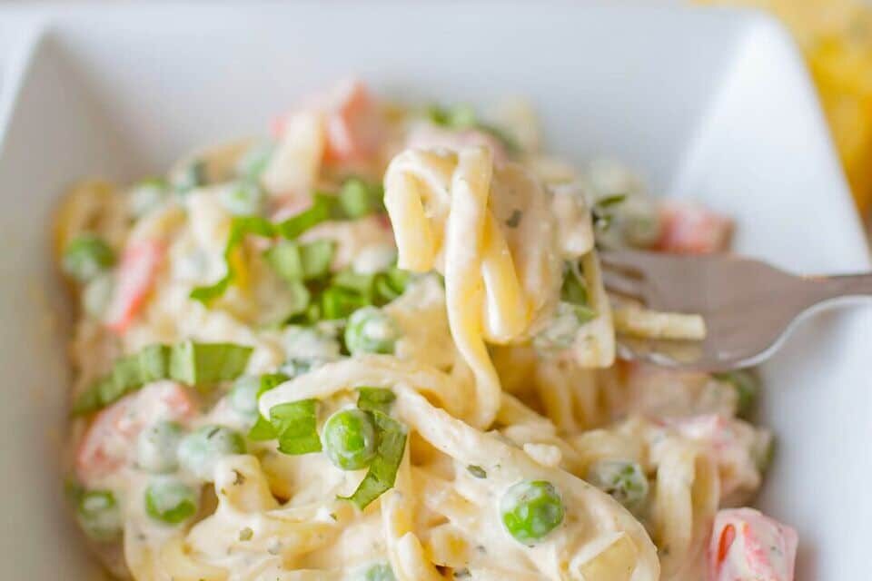 Pasta with Creamy Basil Sauce