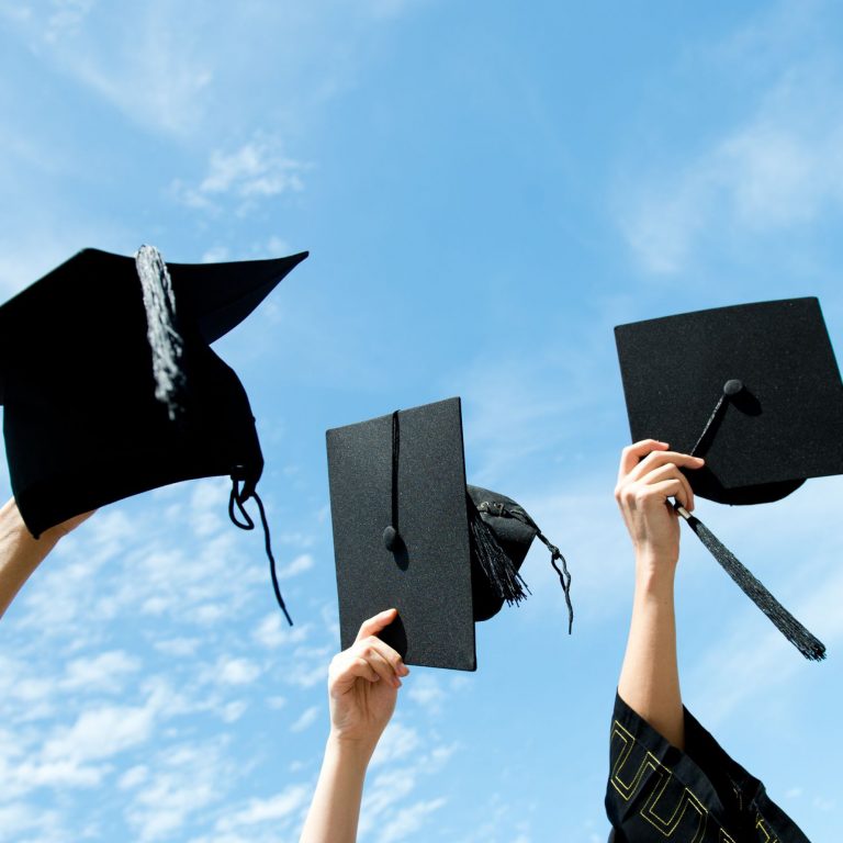The Best Gifts for Grads 12 Meaningful Graduation Gifts