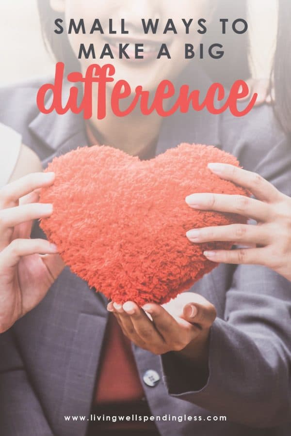 Think making a difference in the world means committing to some grand gesture? Think again! You'd be surprised by all the small ways in which you can make a big difference, not just in other people's lives, but in your own as well. There's no better way to boost your mood or improve your self esteem than by helping others, so why not give one of these 18 simple ideas a try today? 18 Ways to Make a Difference | Volunteer Opportunities