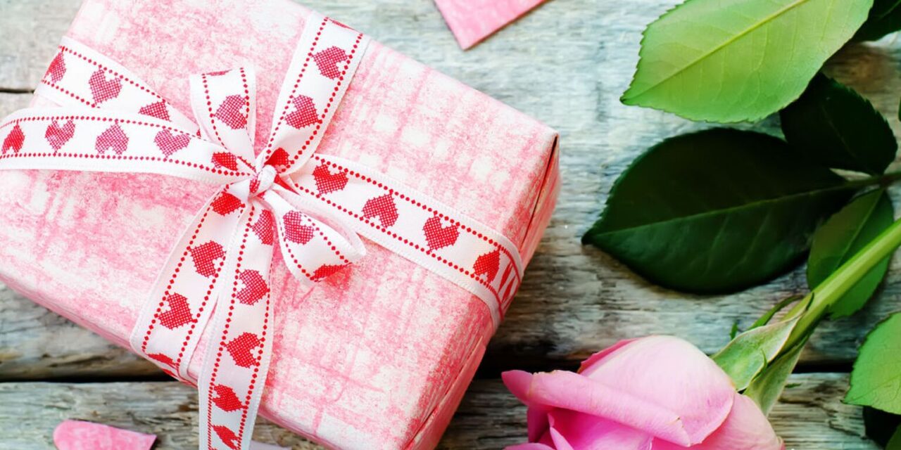 13 Awesome Valentine Gift Ideas Under $15