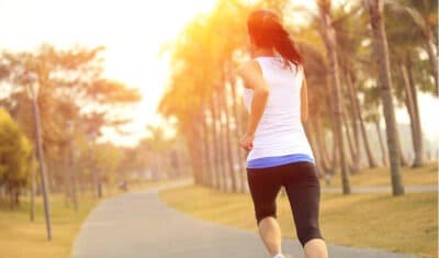 Want to feel good and be happier this Spring? These easy ways to improve your health will change your life and transform your everyday habits for the better! Start small and build up to bigger habits that will get you where you want to be in no time.