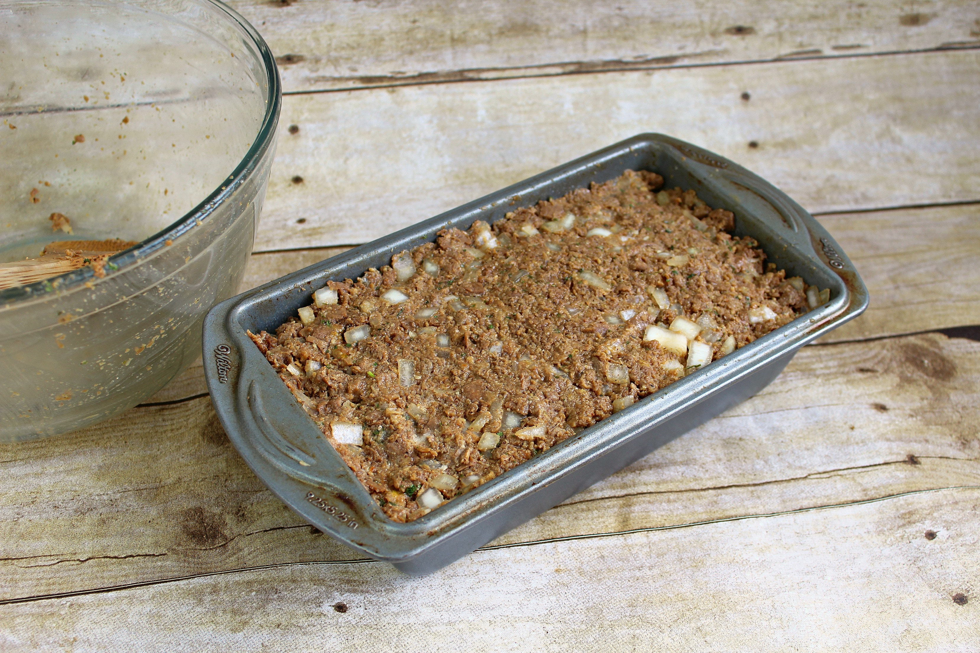 Pack meatloaf into loaf pan.