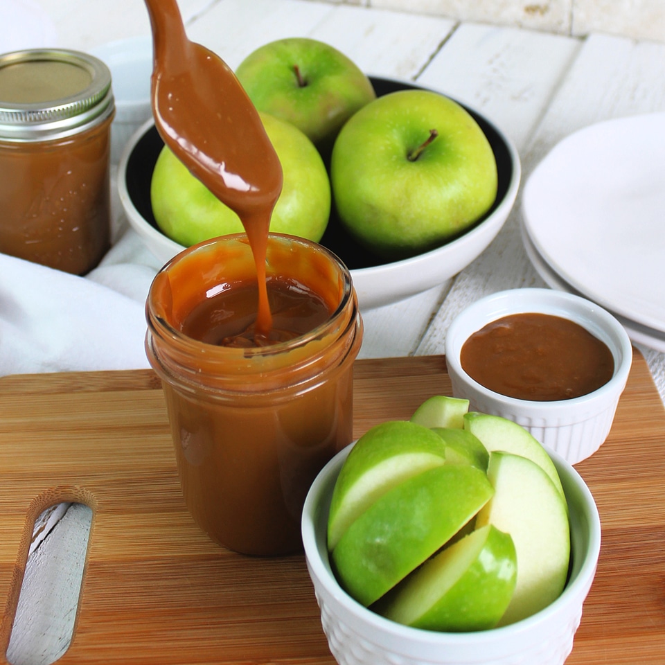 Oh So Easy Crockpot Caramel Diy Crockpot Caramel Sauce