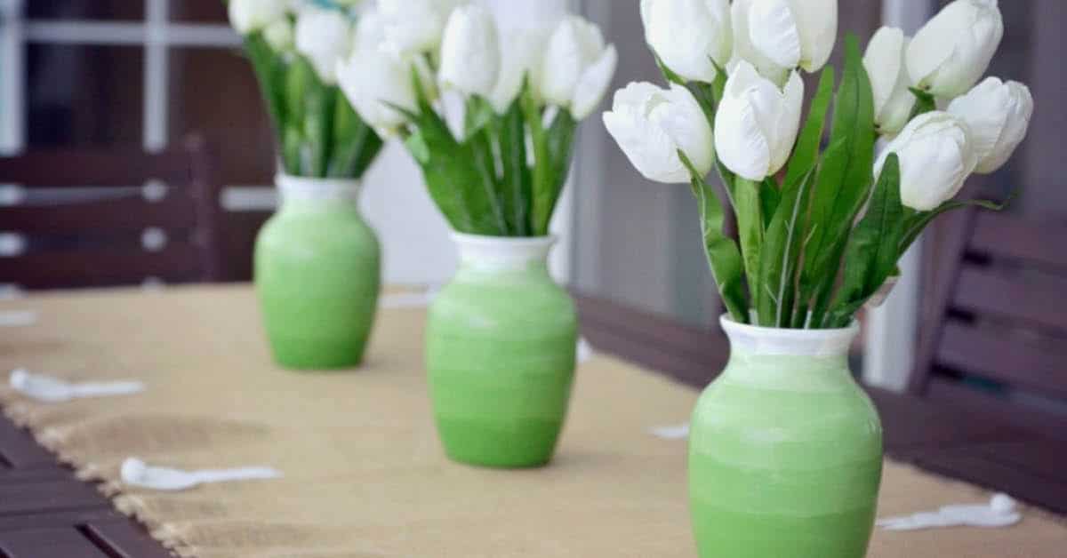 Dollar Store DIY Ombre Vases | Fun Easy Home Decor Project