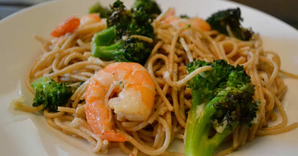 Roasted Shrimp, Broccoli & Garlic Pasta