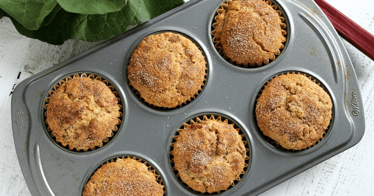 Easy Rhubarb Muffins